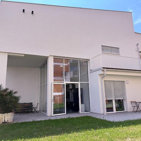 Grazora Living Apartments Экстерьер фото