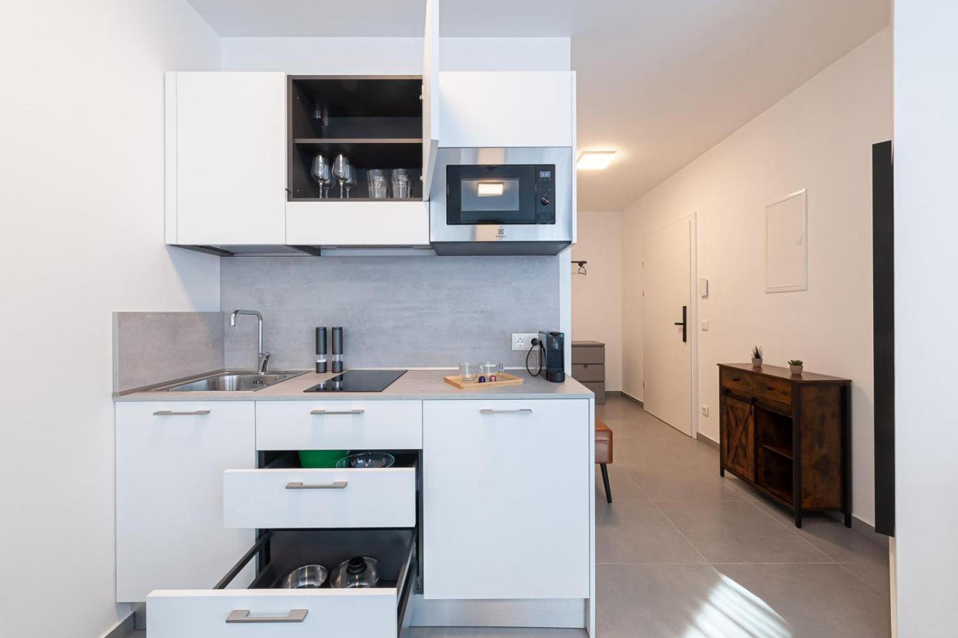 Grazora Living Apartments Экстерьер фото